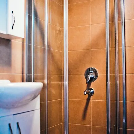 Senaydin 马尔马里斯