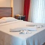 汽车旅馆 Senaydin 3*