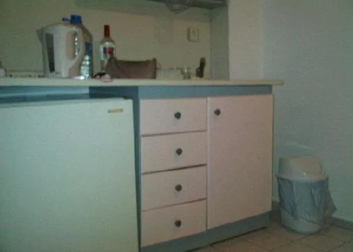 Senaydin מוטל מרמריס